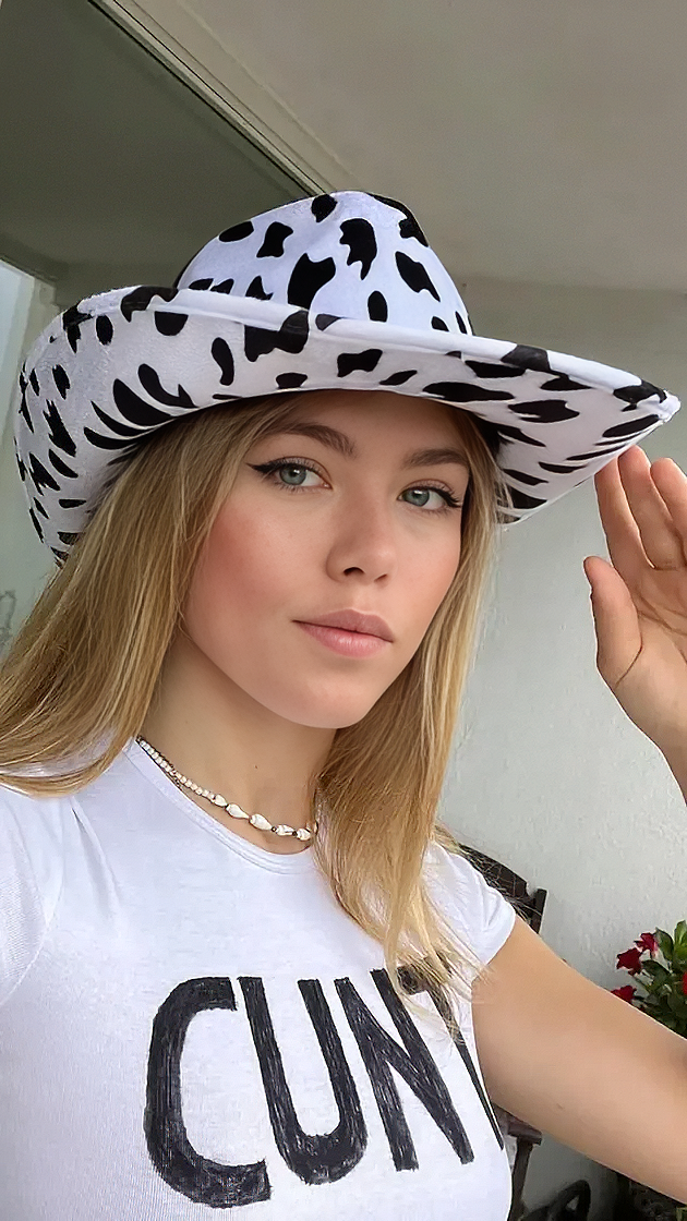 lavinia_artist_enkime