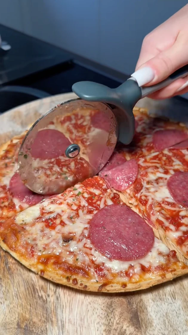 enkime_9x16_630x1120_100kb_pizza